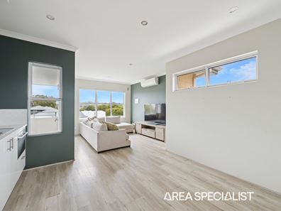3/4 Barnes Street, Innaloo WA 6018