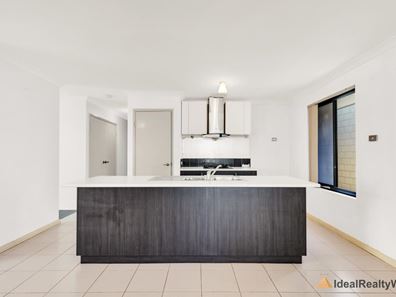 14 Fertito Entrance, Success WA 6164