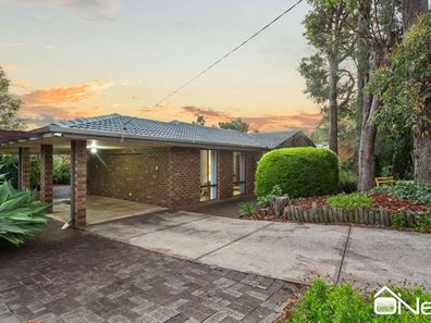 22 Baronet Road, Lesmurdie WA 6076