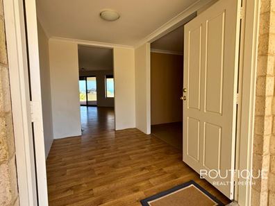 4 Barrett Cove, Dongara WA 6525