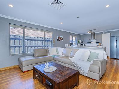 5 Greenbank Street, Ellenbrook WA 6069