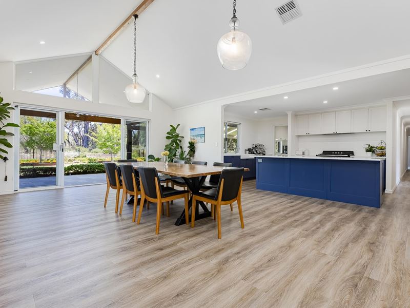 99 Tuart Road, Oakford WA 6121