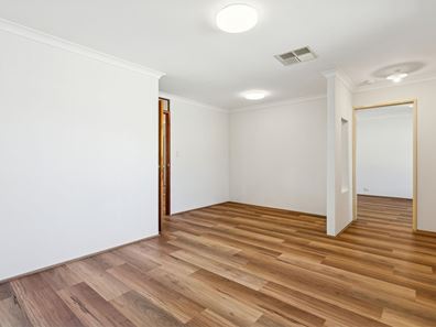 12 Romani Court, Lockridge WA 6054
