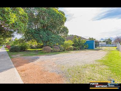 2074 Albany Hwy, Maddington WA 6109