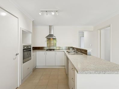 6/44 Range View Road, High Wycombe WA 6057