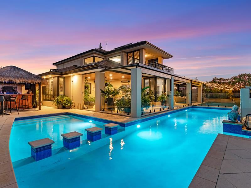 4 Jeddah Court, Mindarie WA 6030