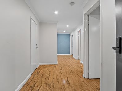 10 Petrona Crescent, Piara Waters WA 6112