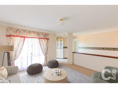 8 Anjou Green, Port Kennedy WA 6172