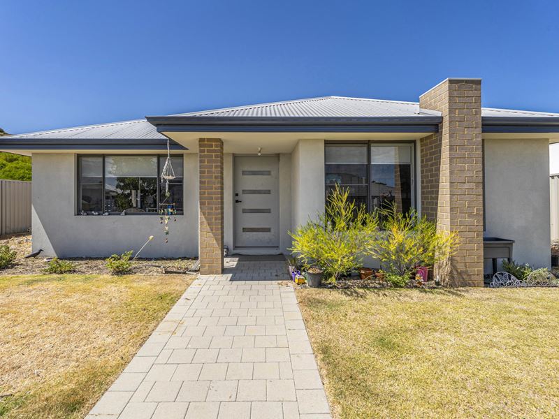 1 Memory Court, Golden Bay