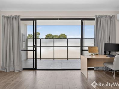 6/31 Johnsmith Street, Morley WA 6062