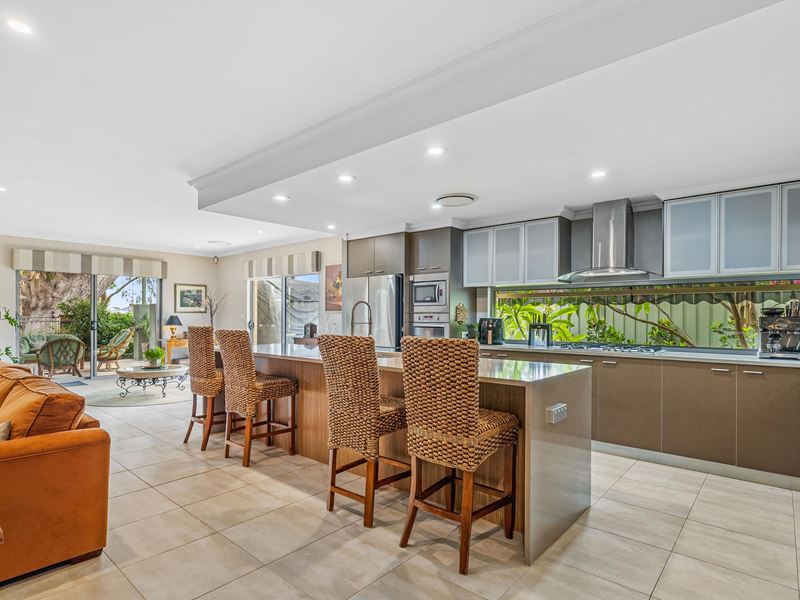 7 Glendale Street, Meadow Springs
