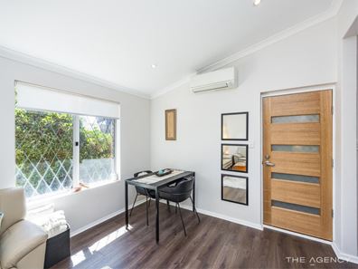 2/24 Stewart Street, Scarborough WA 6019