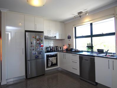 11/17 Poynton Avenue, Woodbridge WA 6056