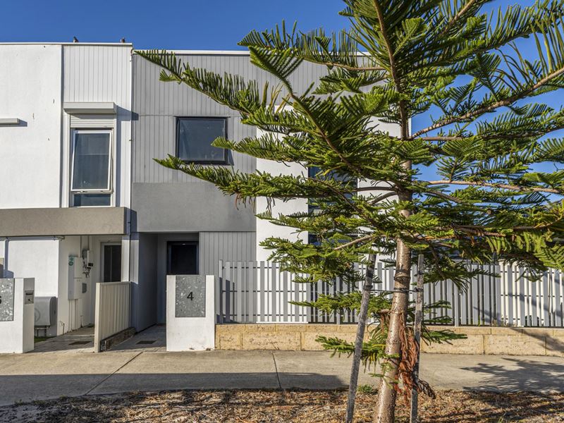 4 Ginrock Way, Golden Bay