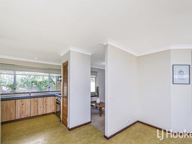 98 Shillington Way, Thornlie WA 6108