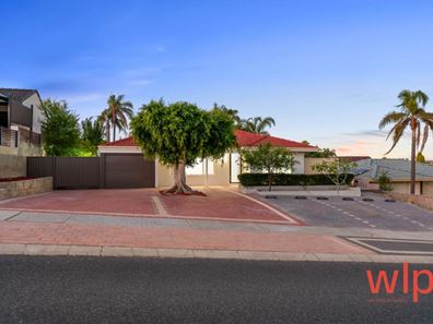 26 Whitcombe Way, Alexander Heights WA 6064
