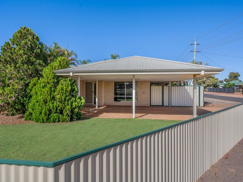 25 Cotter Street North, Hannans WA 6430