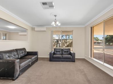25 Cotter Street North, Hannans WA 6430