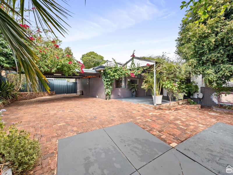 35A Lensham Place, Armadale