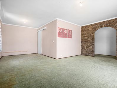 38 Fenimore Avenue, Lake Coogee WA 6166