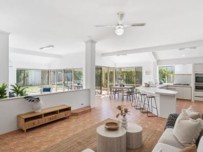 8 Calypso Street, Safety Bay WA 6169