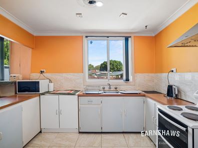 74 Jinda Road, Koongamia WA 6056
