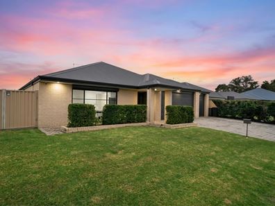 6 Koonart Pass, Byford WA 6122