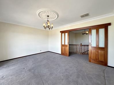 19 Riley Road, Kardinya WA 6163