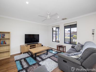 4 Brolga Grove, Seville Grove WA 6112