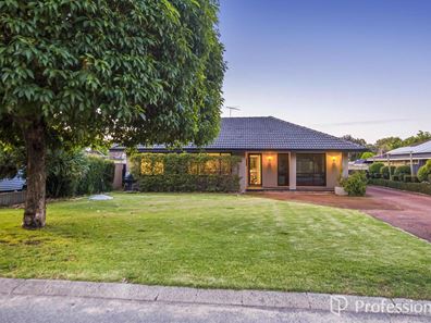 10 Lofties Street, Forrestdale WA 6112
