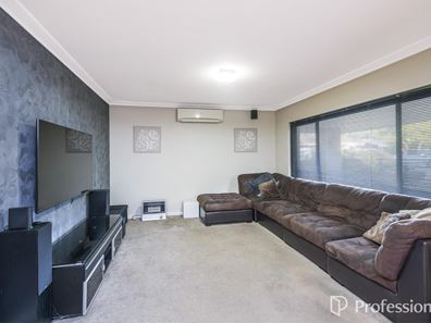 10 Lofties Street, Forrestdale WA 6112