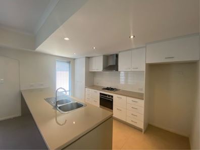 6 Kitson Turn, Clarkson WA 6030