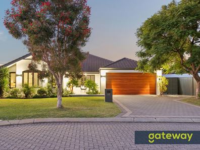 17 Araluen Bend, Aubin Grove WA 6164