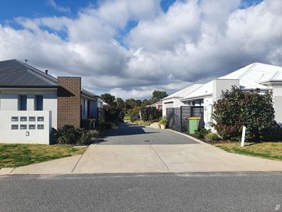 2/3 Firbank Road, Beeliar WA 6164