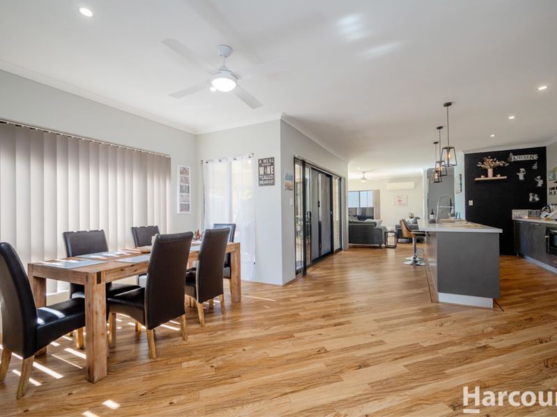 22 Serrata Road, Banksia Grove WA 6031