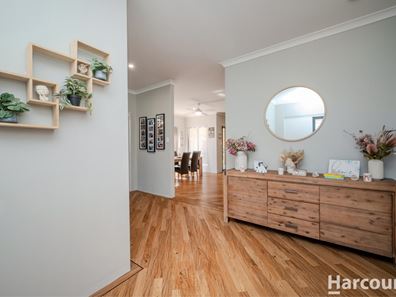 22 Serrata Road, Banksia Grove WA 6031