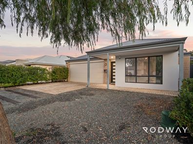 12 Peavey Road, Whitby WA 6123
