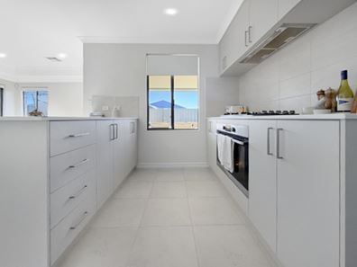 13 Troubridge Approach, Eglinton WA 6034