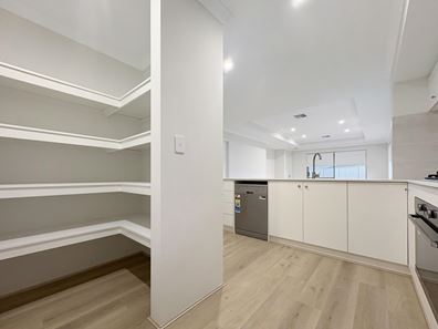 17 Grasmere Entrance, Waikiki WA 6169