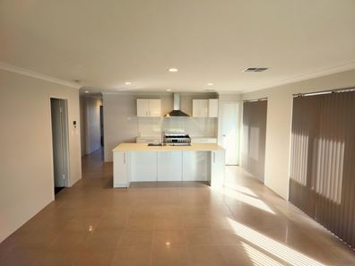 24 Ripen Loop, Hammond Park WA 6164