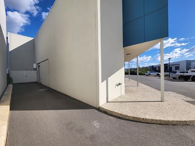 13/6 Production Road, Canning Vale WA 6155