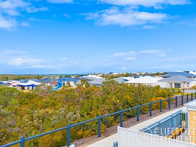 16 Canal Lane, Eglinton WA 6034