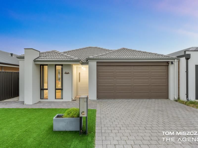 19 Little Close, East Cannington