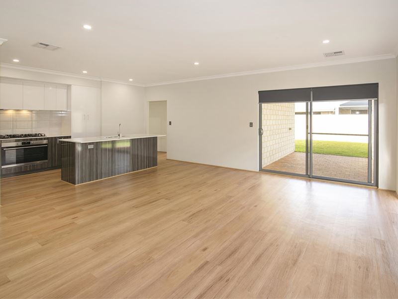 4 Hotchkin Loop, Dunsborough