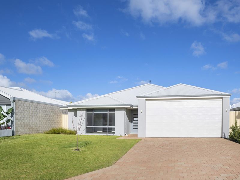 4 Hotchkin Loop, Dunsborough WA 6281