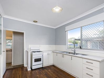 6 Dargai Street, Moora WA 6510