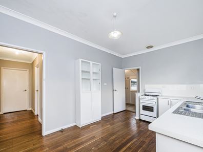 6 Dargai Street, Moora WA 6510