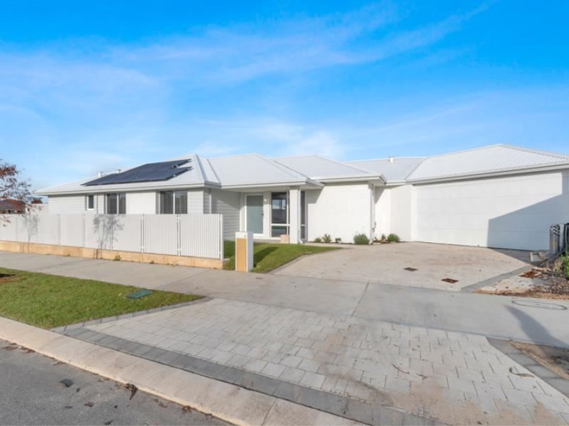 21 Olgiata  Road, Meadow Springs WA 6210
