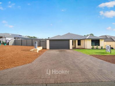 22 Jacaranda Loop, Collie WA 6225