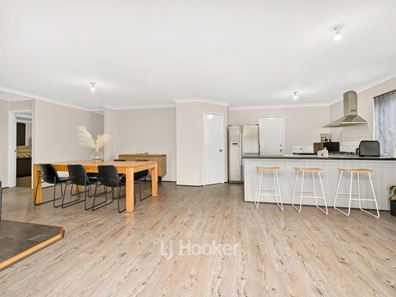 22 Jacaranda Loop, Collie WA 6225